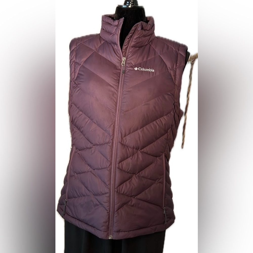Columbia Women's Quilted Puffer Vest in Plum